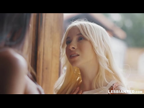 ❤️ Tagann an cailín abhaile cúpla mí ina dhiaidh sin agus itheann sí pussy a leasmham ☑ Super porn uainn ga.123sex.ru
